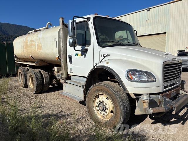 Freightliner M2 106 Tankvogne - vand