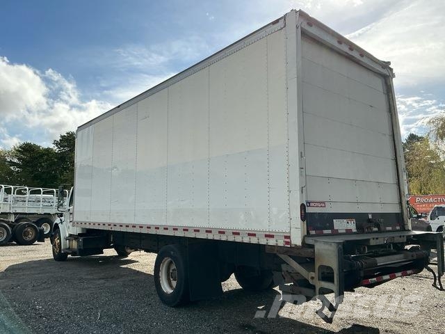 Freightliner M2 106 Camion cassonati