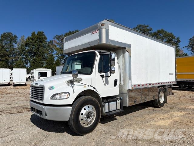 Freightliner M2 106 Furgons