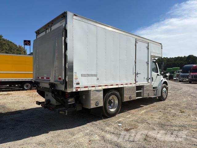 Freightliner M2 106 Furgons