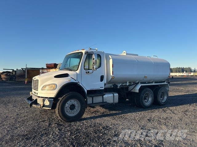 Freightliner M2 106 Wassertanker