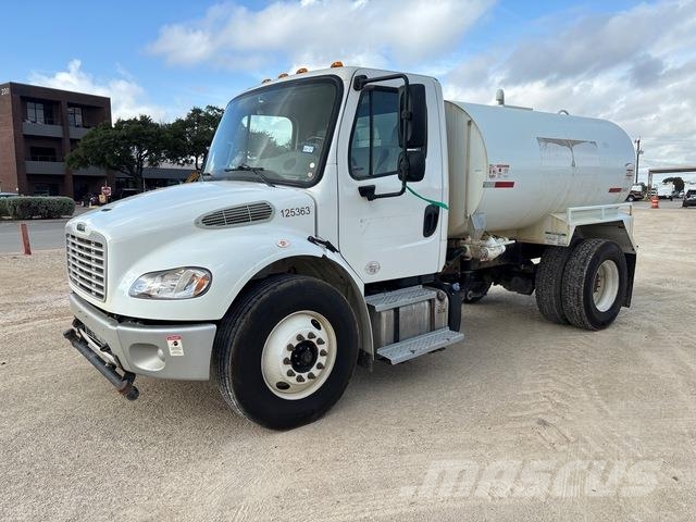 Freightliner M2 106 Kamioni za vodu