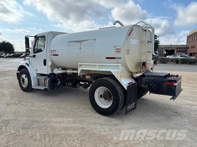 Freightliner M2 106 Kamioni za vodu