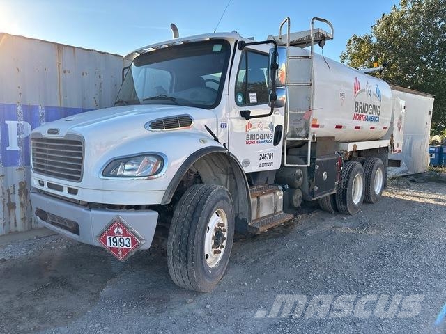 Freightliner M2 106 Caminhões-tanque