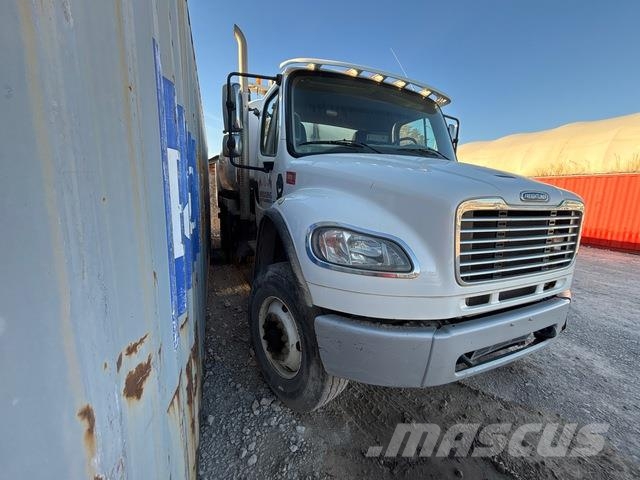 Freightliner M2 106 Caminhões-tanque