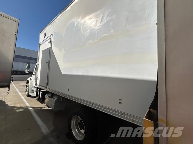 Freightliner M2 106 Сміттєвози