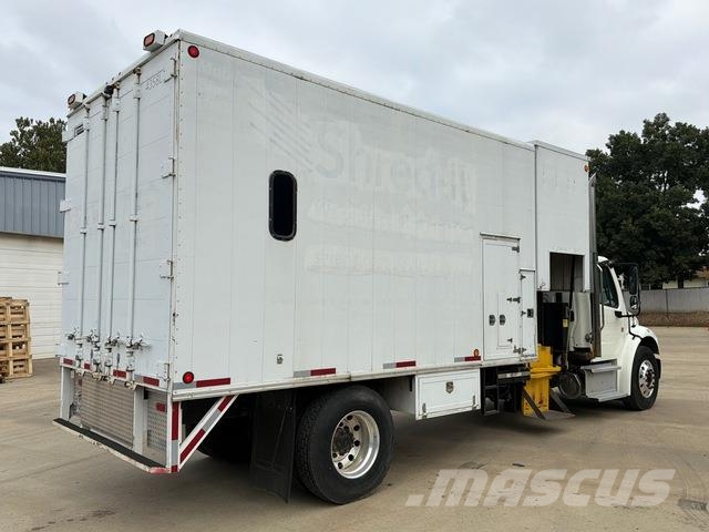 Freightliner M2 106 Сміттєвози