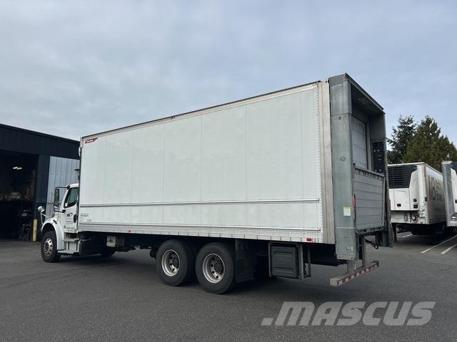 Freightliner M2 106 Kühlkoffer