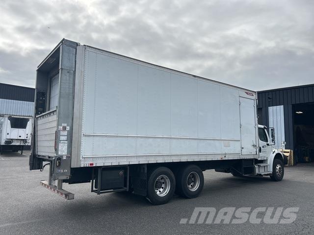 Freightliner M2 106 Kühlkoffer