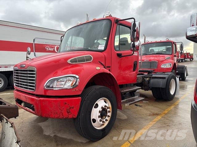 Freightliner M2 106 Camiones tractor