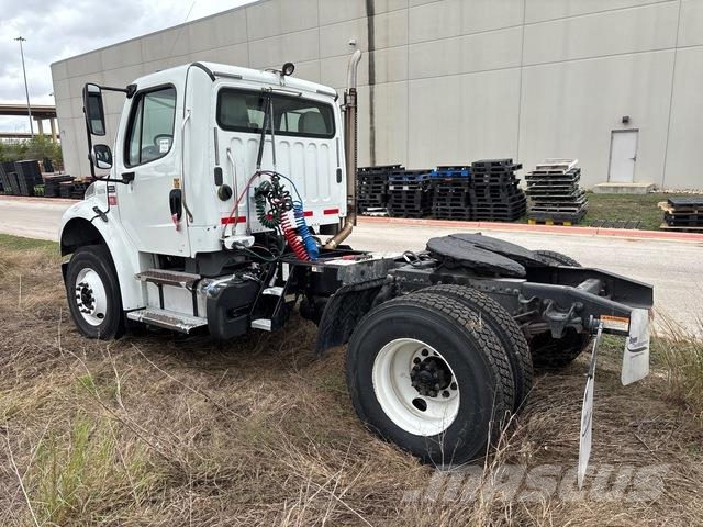 Freightliner M2 106 Traktorske jedinice
