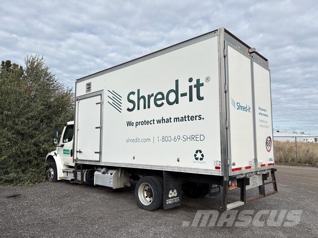 Freightliner M2 106 垃圾車