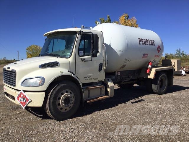 Freightliner M2 106 Statyba - Kita