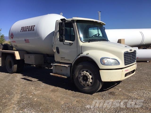 Freightliner M2 106 Statyba - Kita