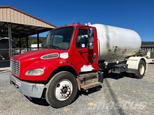 Freightliner M2 106 Statyba - Kita