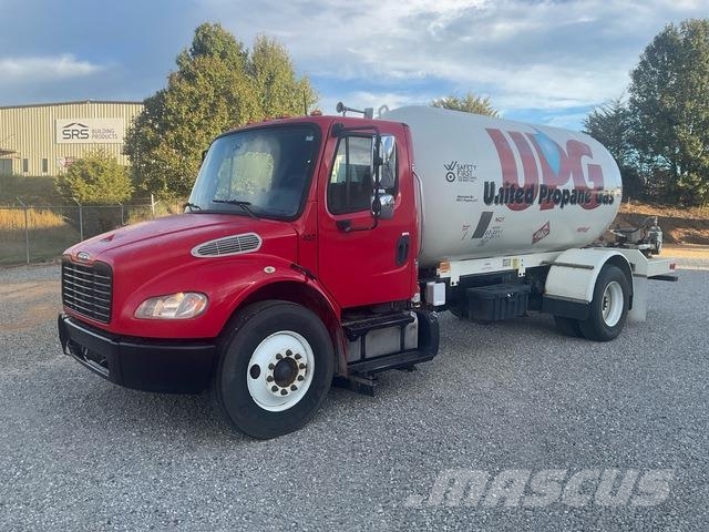 Freightliner M2 106 Statyba - Kita