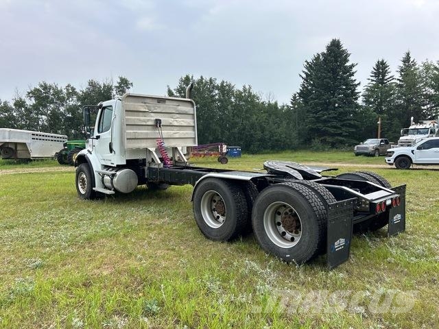 Freightliner M2 112 Vilcēji