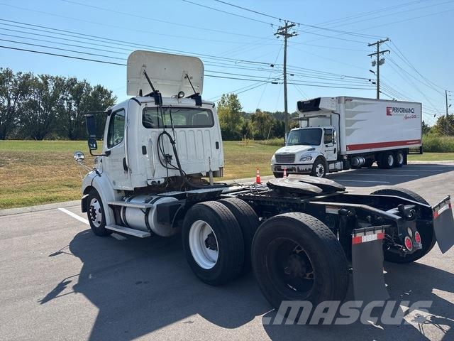 Freightliner M2 112 Tractores (camiões)