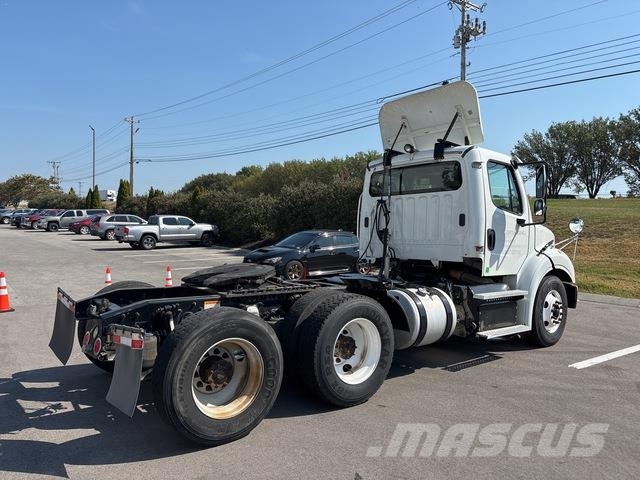 Freightliner M2 112 Tractores (camiões)