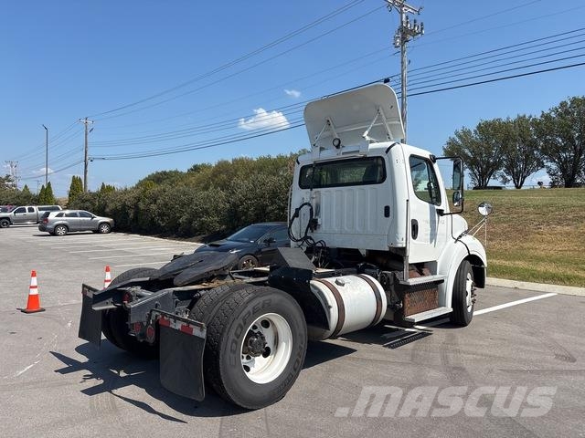 Freightliner M2 112 Tegljači