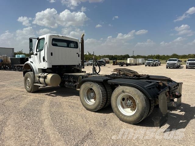 Freightliner M2 112 Sattelzugmaschinen