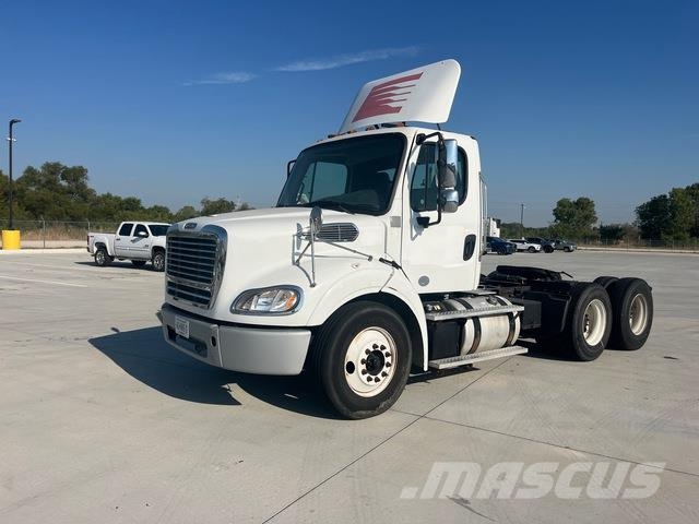 Freightliner M2 112 Tractores (camiões)