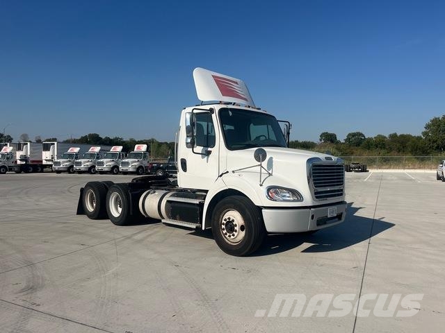 Freightliner M2 112 Tractores (camiões)