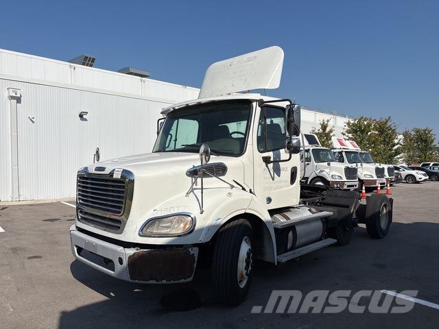 Freightliner M2 112 Vlačilci