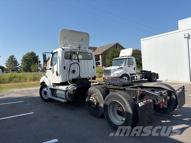Freightliner M2 112 Vlačilci