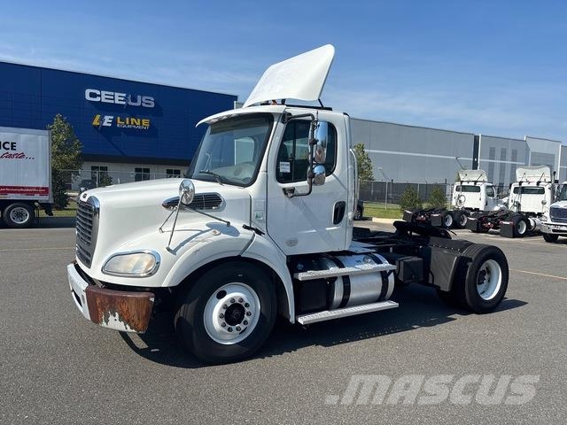 Freightliner M2 112 트랙터 유닛