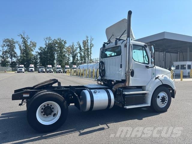 Freightliner M2 112 Tractores (camiões)