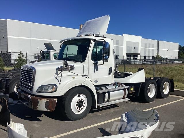 Freightliner M2 112 Sattelzugmaschinen
