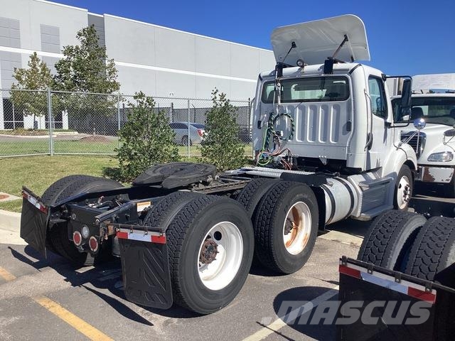 Freightliner M2 112 Vlačilci