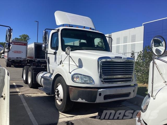 Freightliner M2 112 Vlačilci