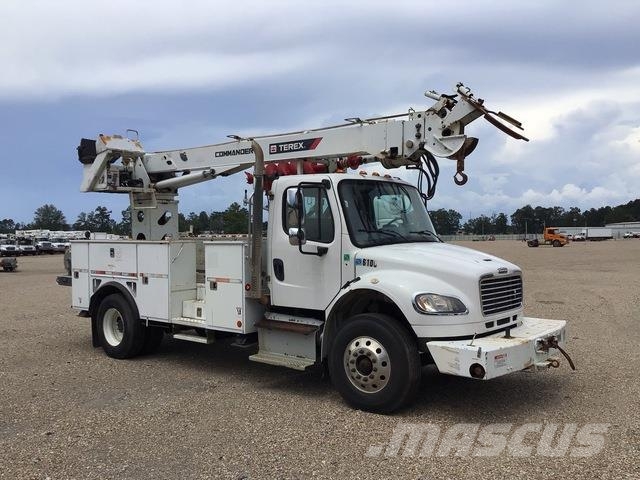 Freightliner M2106 Camiones de perforación móvil