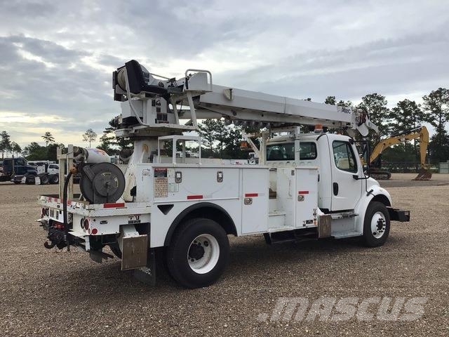 Freightliner M2106 Camiones de perforación móvil