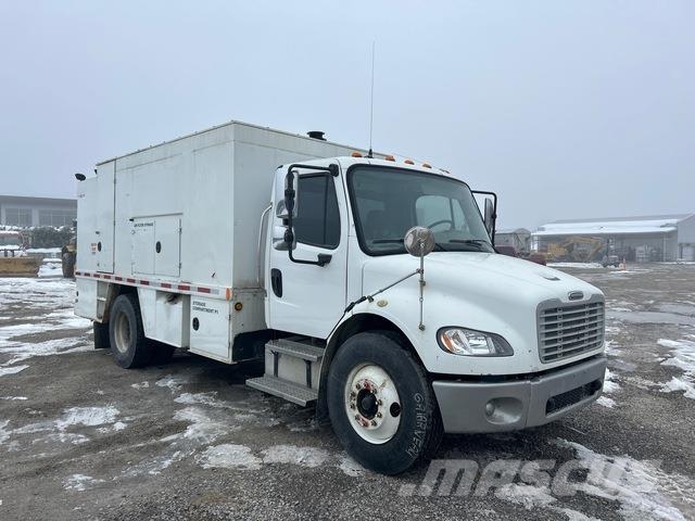 Freightliner M2106 Tankwagen