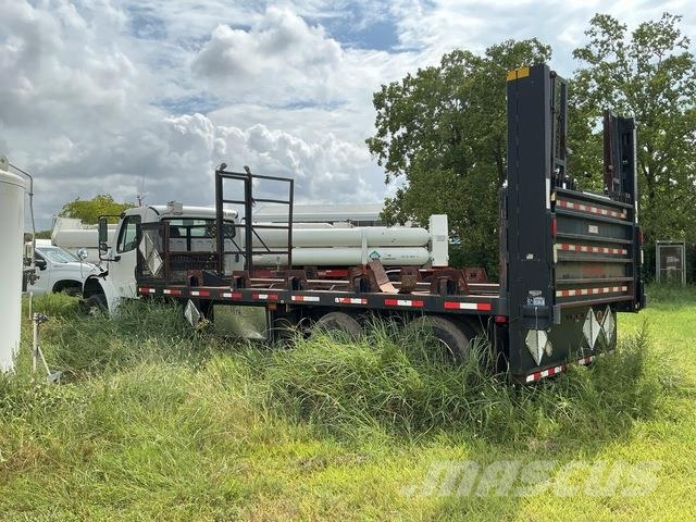 Freightliner M2106 Platte bakwagens