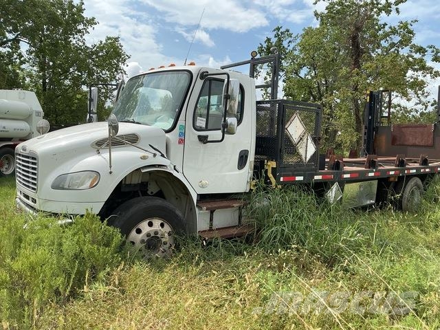 Freightliner M2106 Platte bakwagens