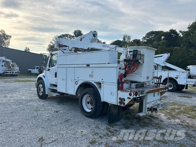 Freightliner M2106 Lastbilmonterede lifte