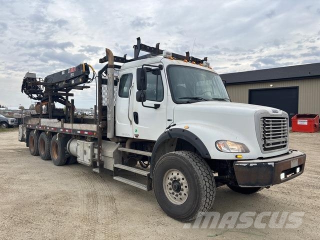 Freightliner M2112 Żurawie samochodowe