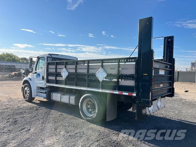 Freightliner M250 Platte bakwagens