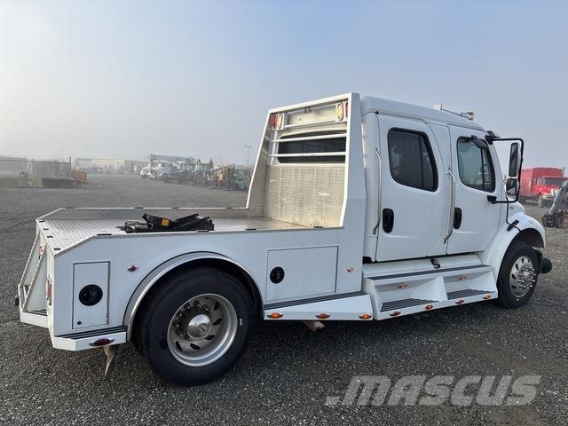 Freightliner Sport M2106 ساحبات مفصلية