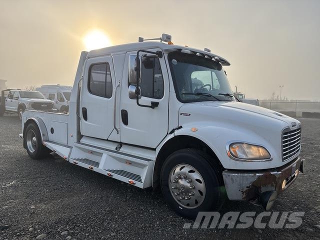Freightliner Sport M2106 ساحبات مفصلية