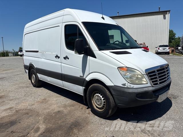 Freightliner Sprinter 2500 Gesloten bedrijfswagens