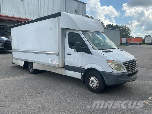 Freightliner Sprinter 3500 Kapali kasa kamyonlar