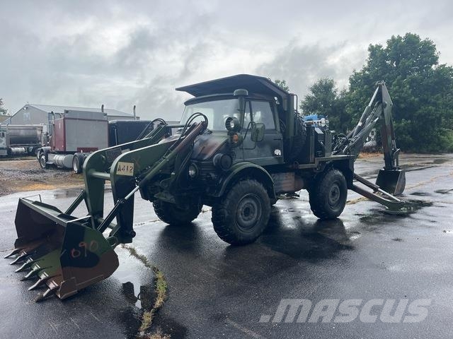 Freightliner UC06NG Rovokopači