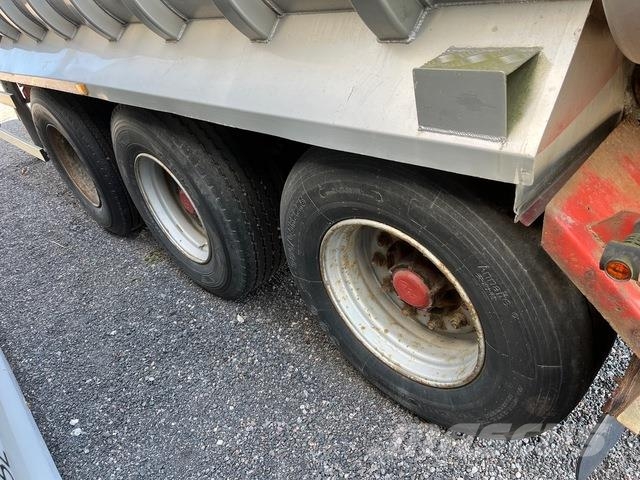 Fruehauf Vyklápacie prívesy