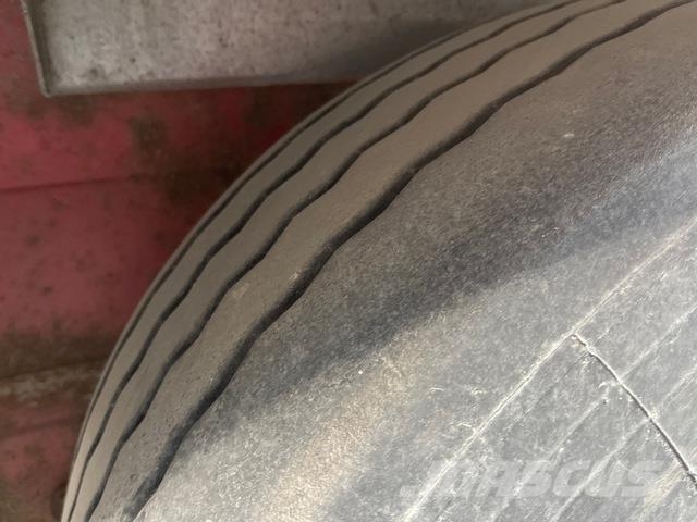 Fruehauf Vyklápacie prívesy