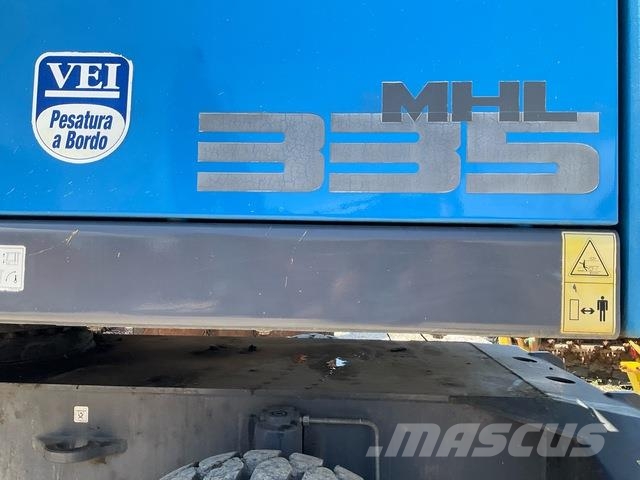 Fuchs MHL335 Stroje pre manipuláciu s odpadom